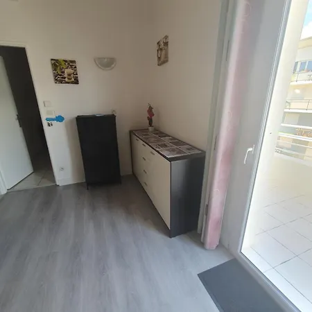 De La Sole T3 4 Pers Les Minimes Avec Piscine Apartment *